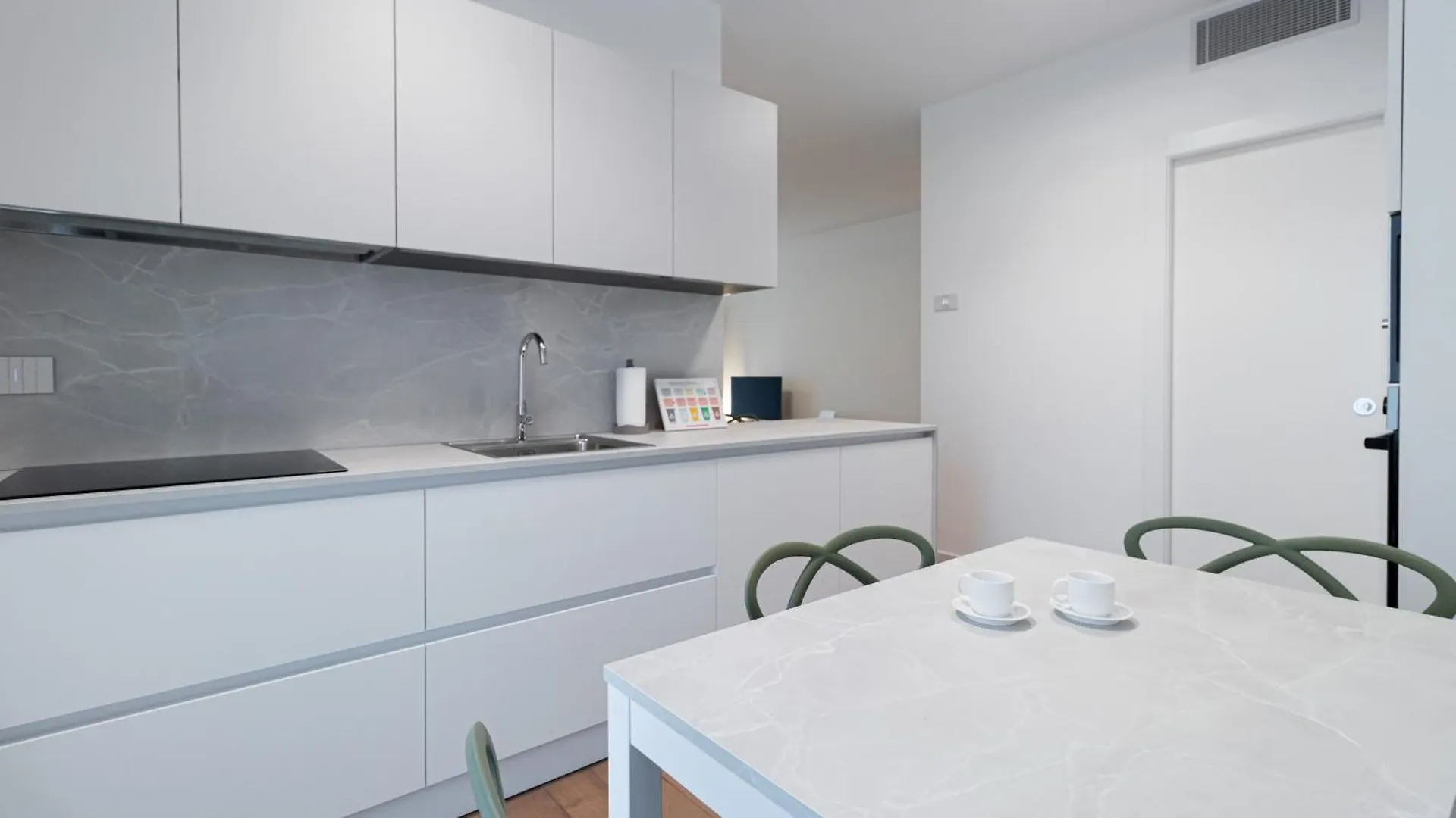 Italianway - Ippodromo 8 Apartment Milan 0*,